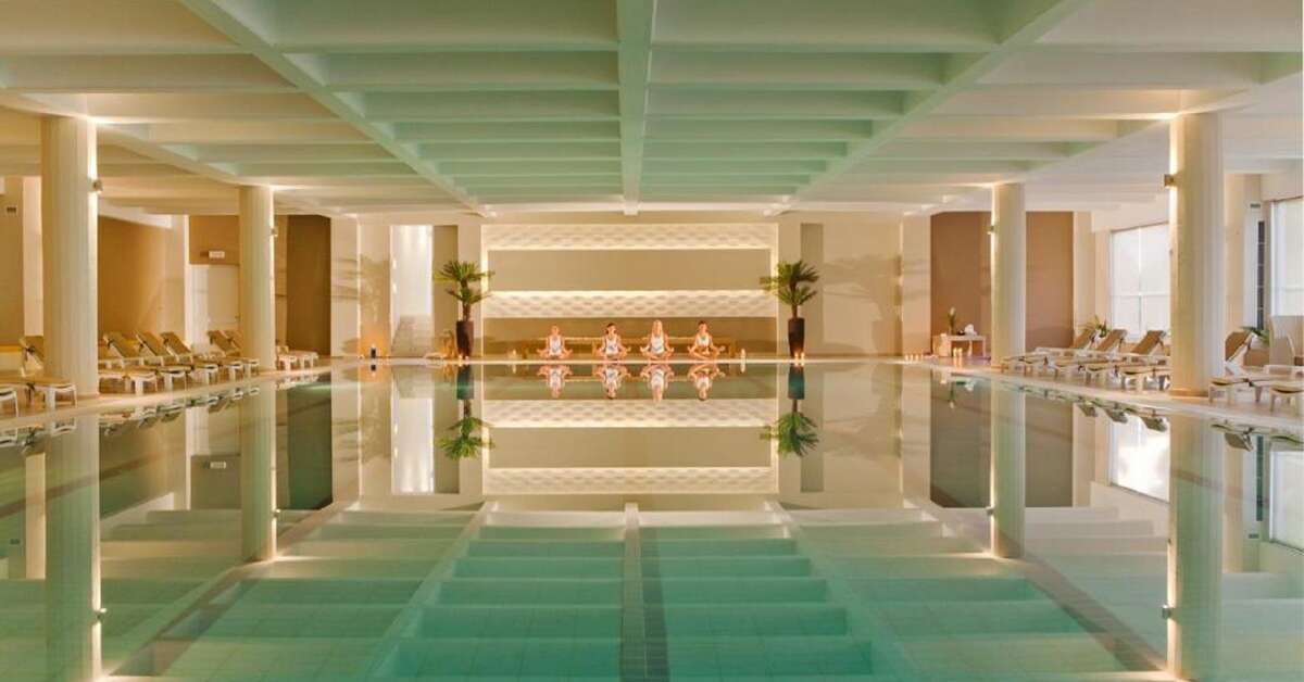 Een foto van het zwembad bij Kipriotis Village Resort