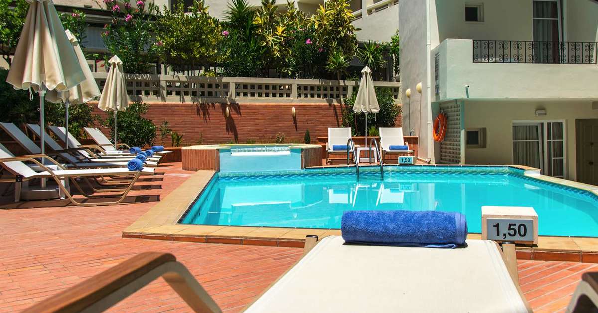 Een foto van het zwembad bij Anita Beach Hotel