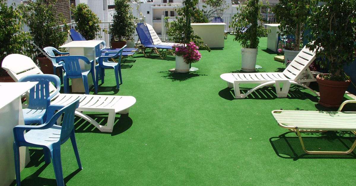 Een foto van het terras bij Koala Hotel
