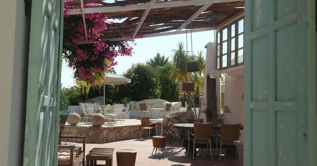 Ein Foto von der Terrasse im Gorgona Studios