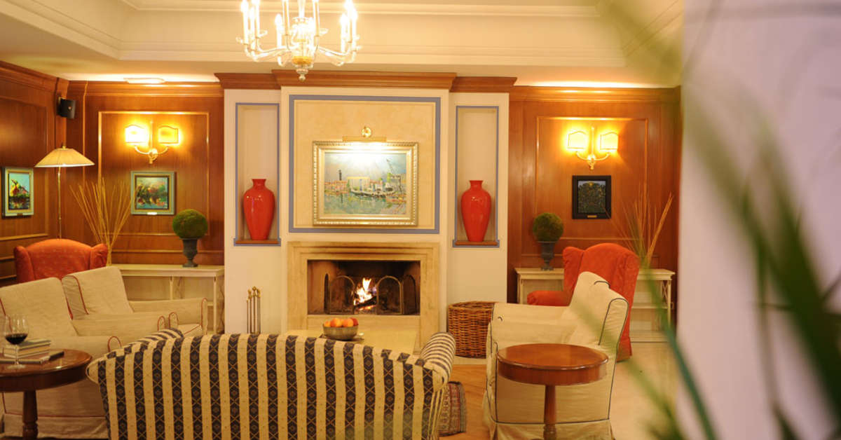 Een foto van het interieur van Iseolago Hotel
