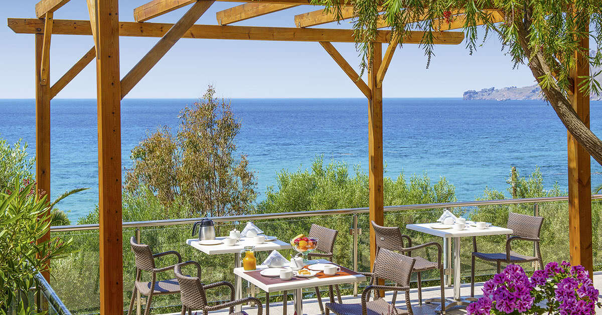 Een foto van het terras bij Horizon Beach