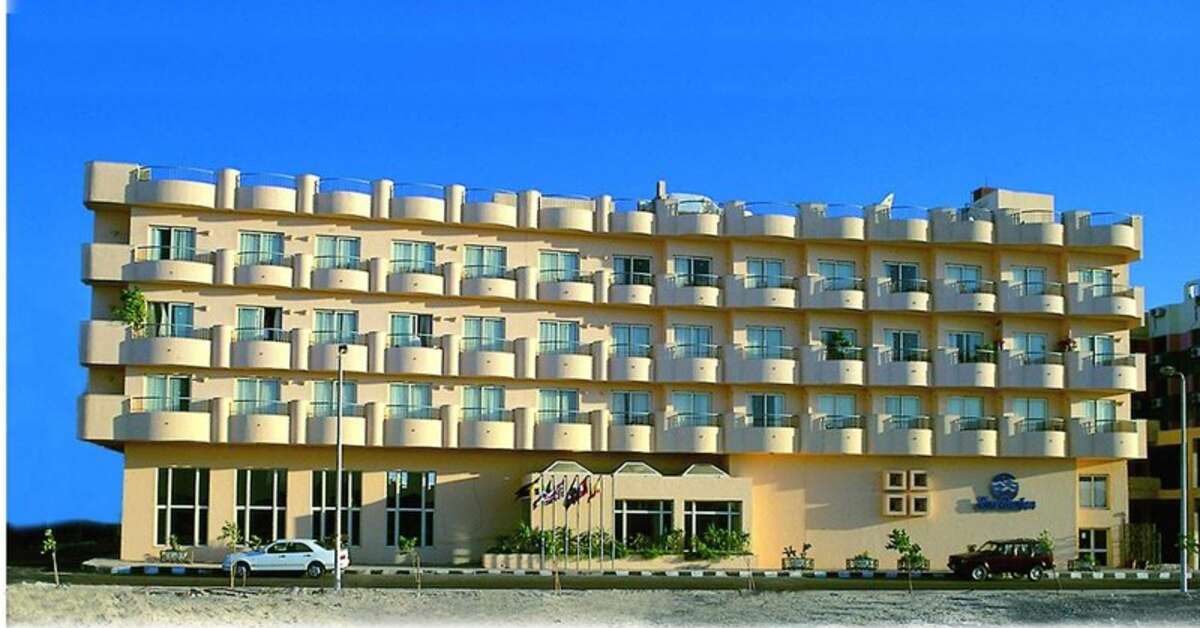 Een foto van de buitenkant van Sea Garden Hotel