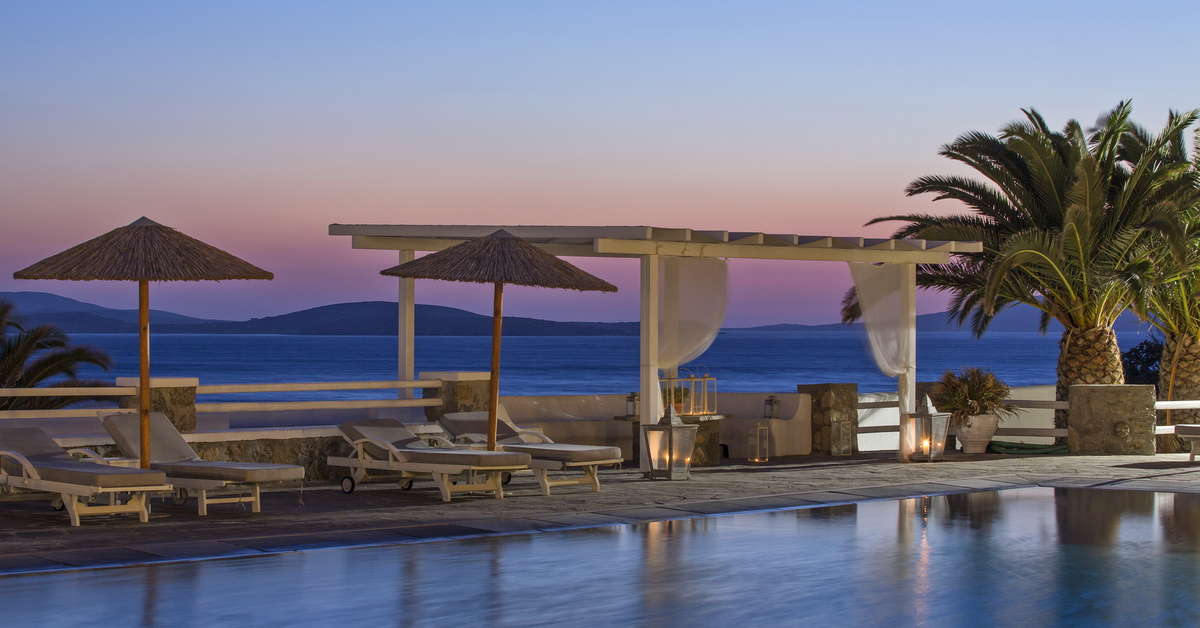 Een foto van het zwembad bij Manoulas Mykonos Beach Resort