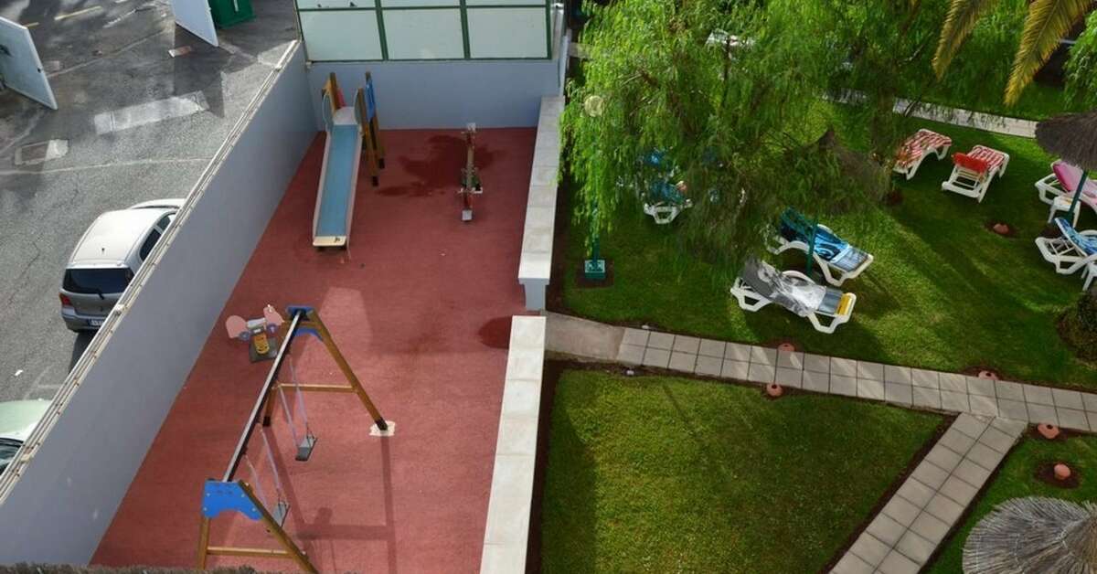Een foto van het terras bij Hotel Principado