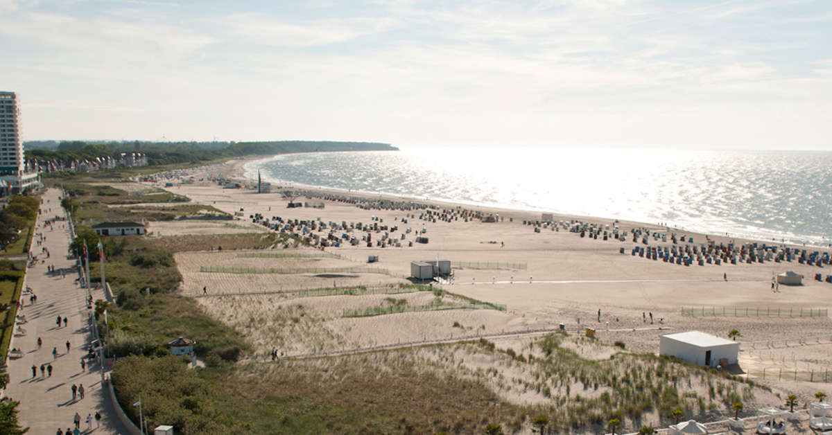 Een foto van het strand bij A Ja Resort Warnemünde