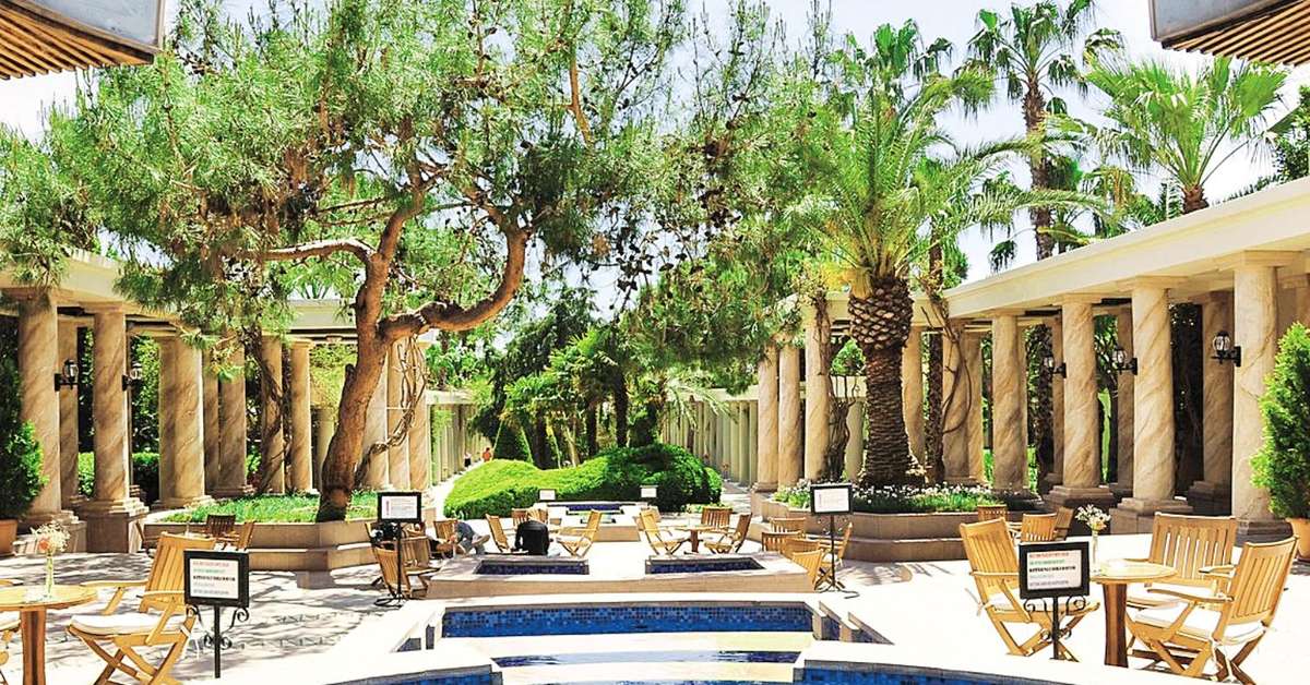 Een foto van het zwembad bij TUI Magic Life Belek