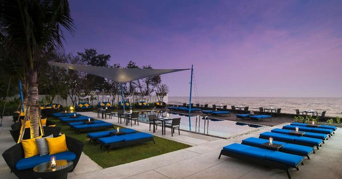 Een foto van het zwembad bij Amari Hua Hin