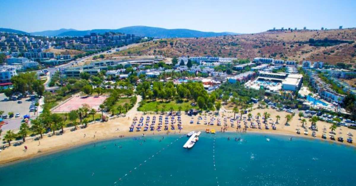 Een foto van de buitenkant van Anadolu Hotel Bodrum