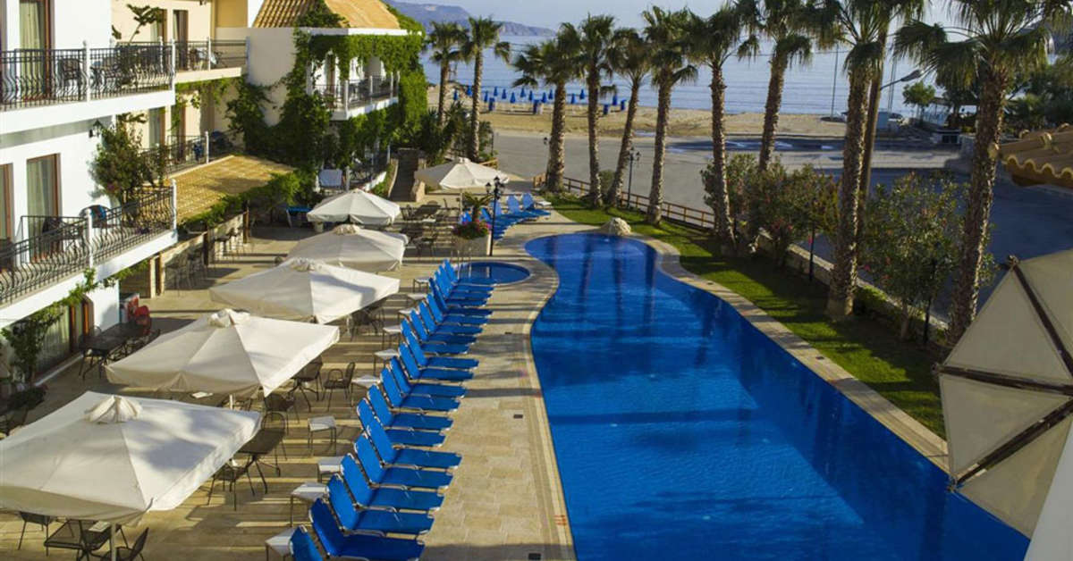 Een foto van het zwembad bij Almyrida Beach Hotel
