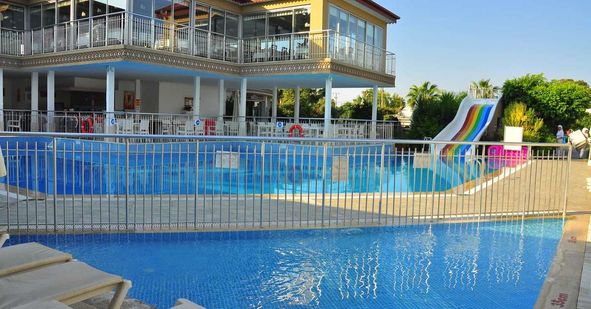 Ein Foto vom Pool im Sun Club Side