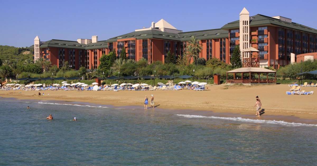 Een foto van het strand bij Pegasos Resort Hotel