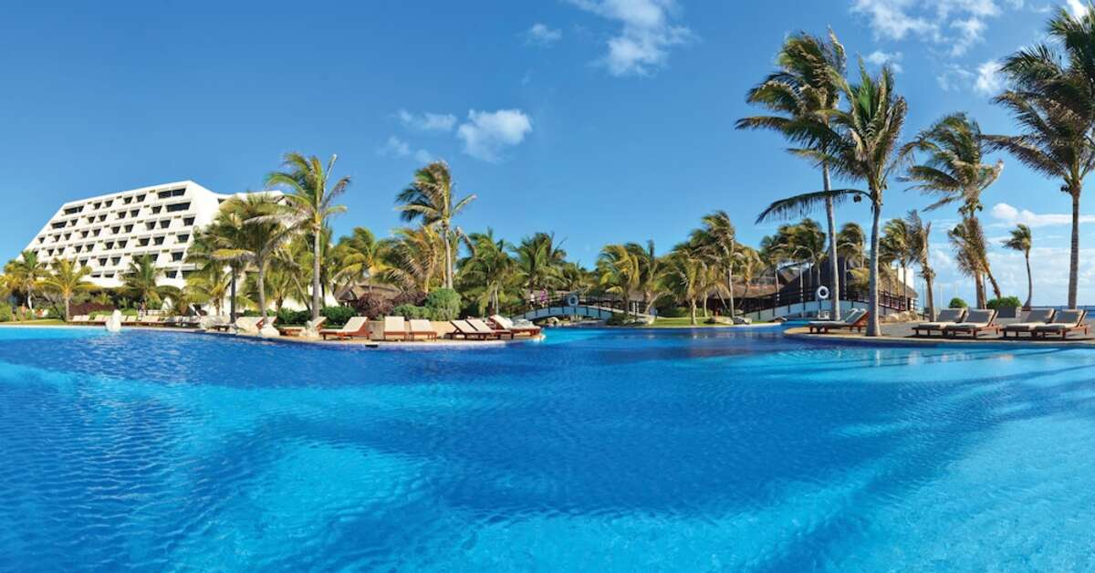 Een foto van The Pyramid At Grand Oasis