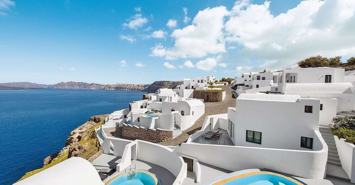Een foto van het zwembad bij Grand Ambassador Santorini by Trend Hotels