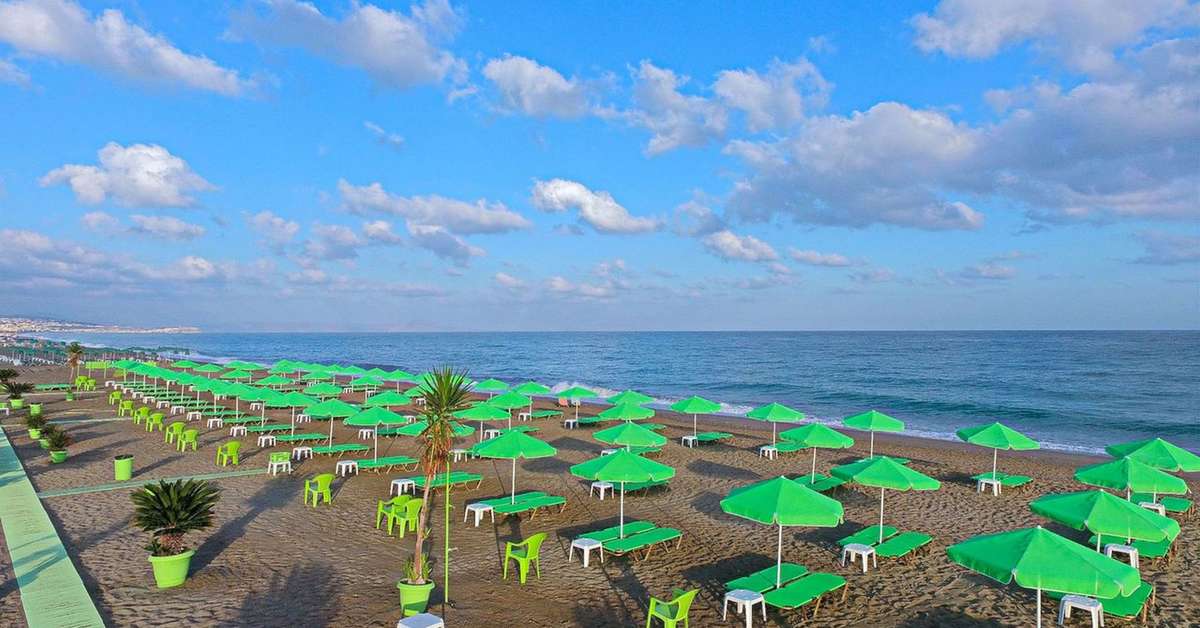 Een foto van het strand bij Rethymno Village