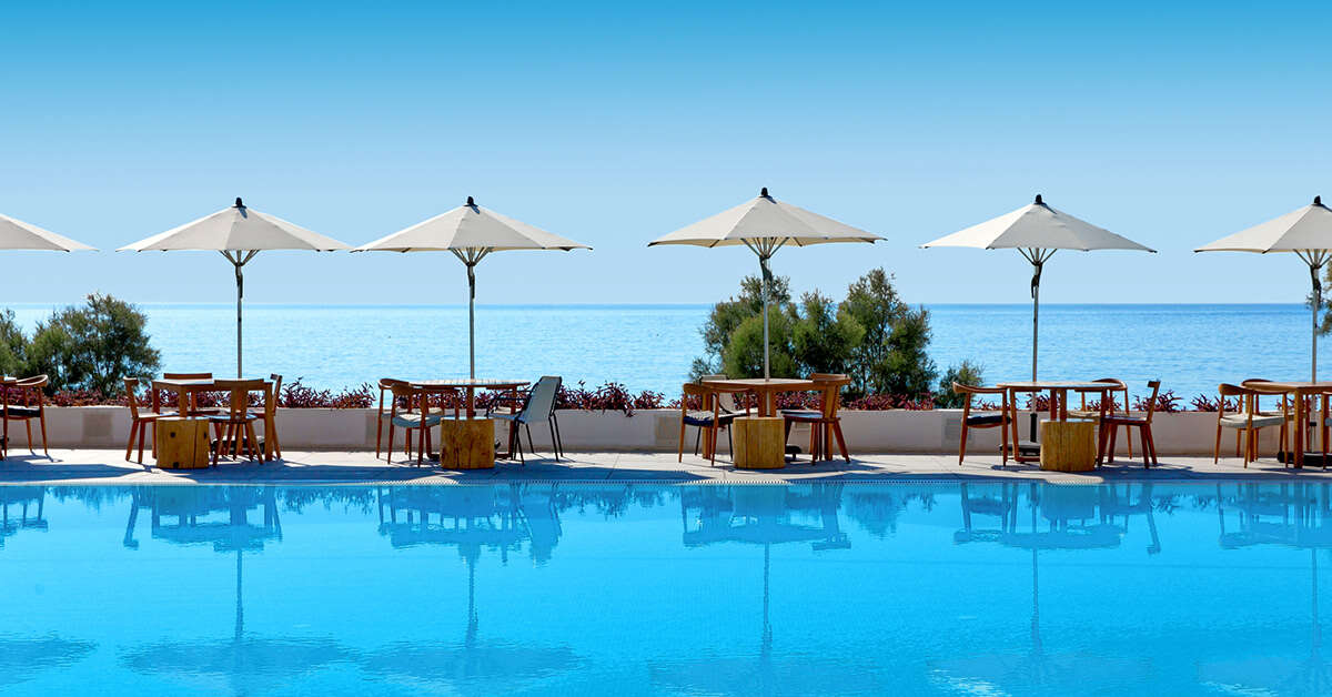 Een foto van het zwembad bij Kamari Beach Hotel