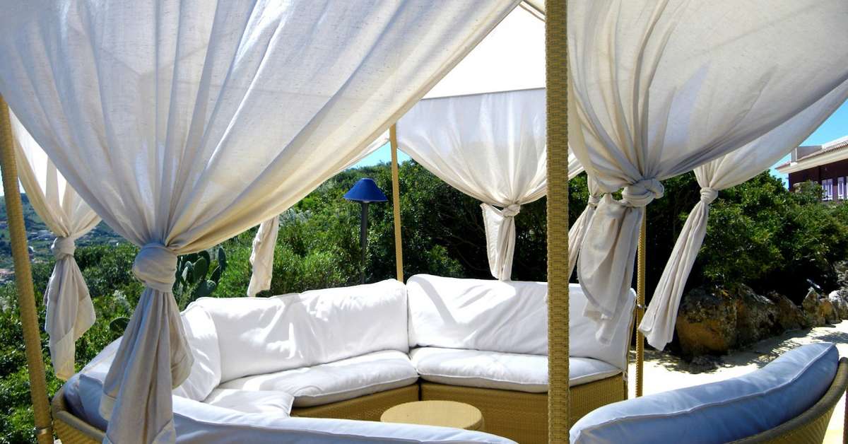 Een foto van het terras bij Bajaloglia Resort