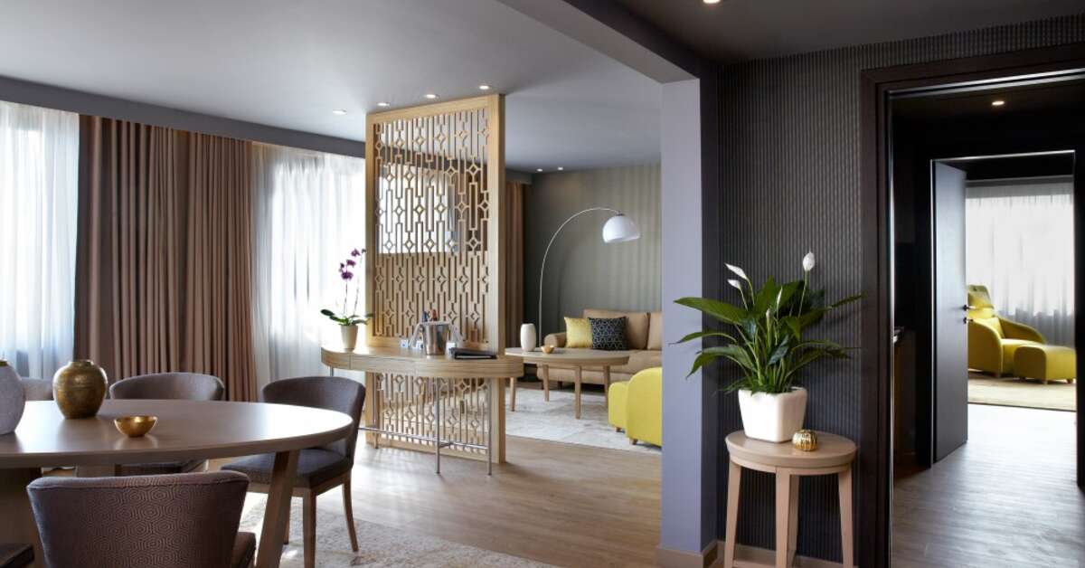 Een foto van het interieur van Wyndham Grand Athens