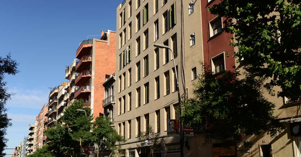 Ein Foto von der Außenansicht des Pierre & Vacances Residence Barcelona Sants