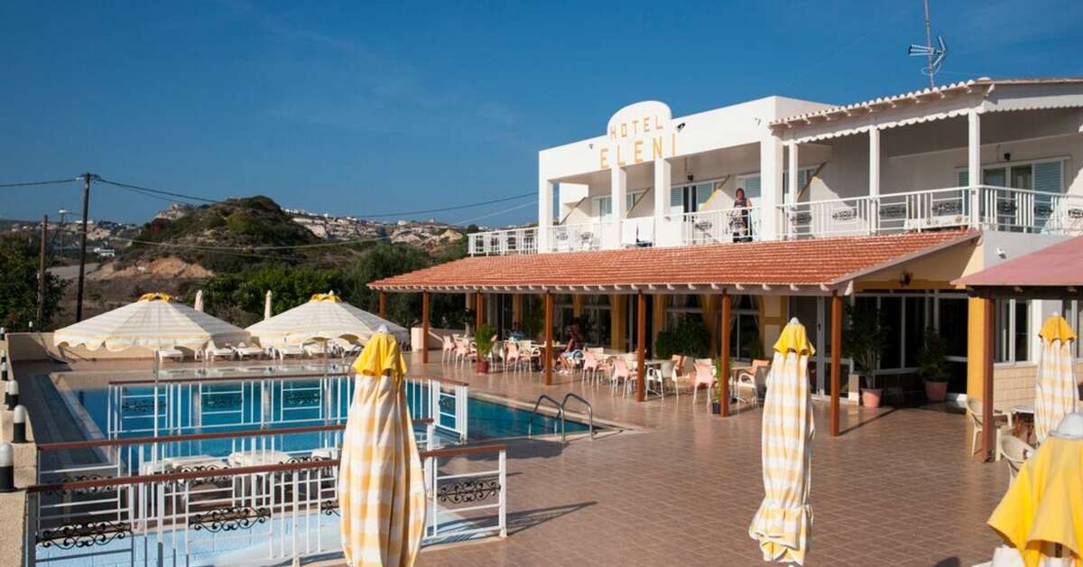 Een foto van het zwembad bij Eleni Hotel