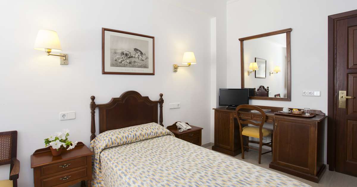 Ein Foto Sis Pins Hotel