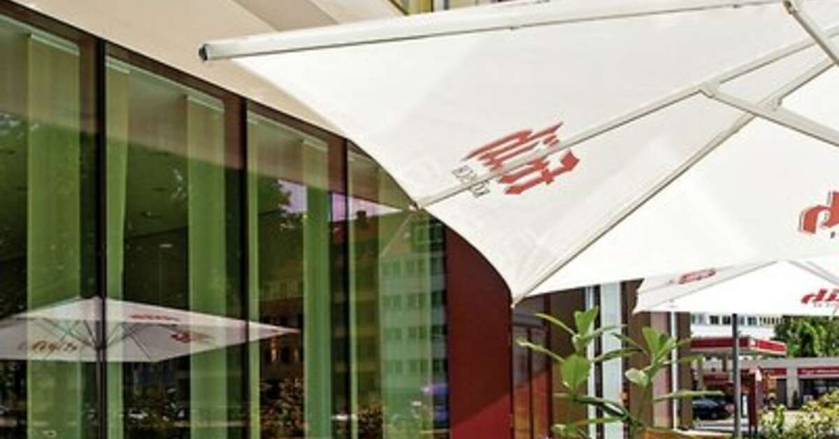 Een foto van het terras bij Ameron Köln Hotel Regent