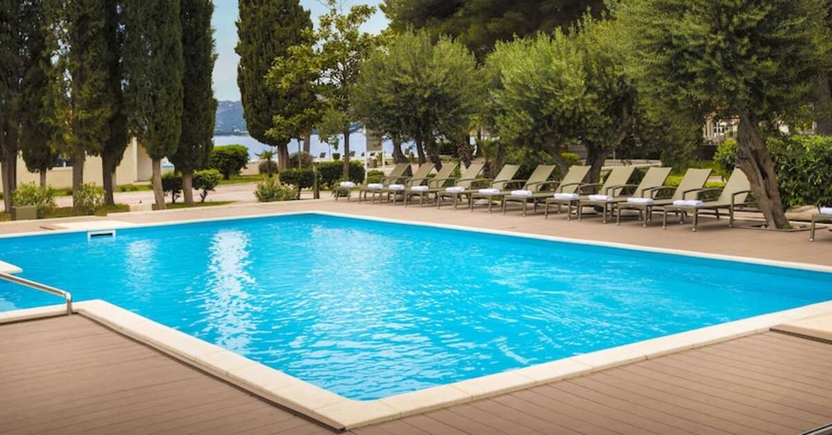 Een foto van het zwembad bij Remisens Hotel Epidaurus