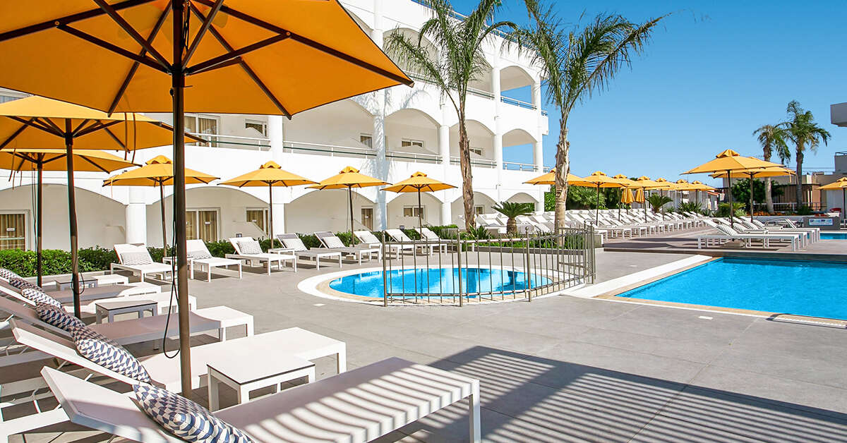 Een foto van het zwembad bij Orion Hotel Faliraki