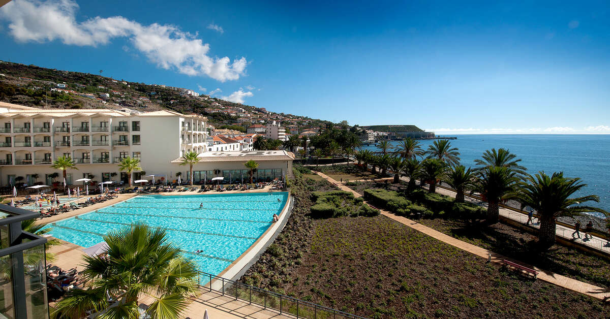 Een foto van het zwembad bij Vila Gale Santa Cruz
