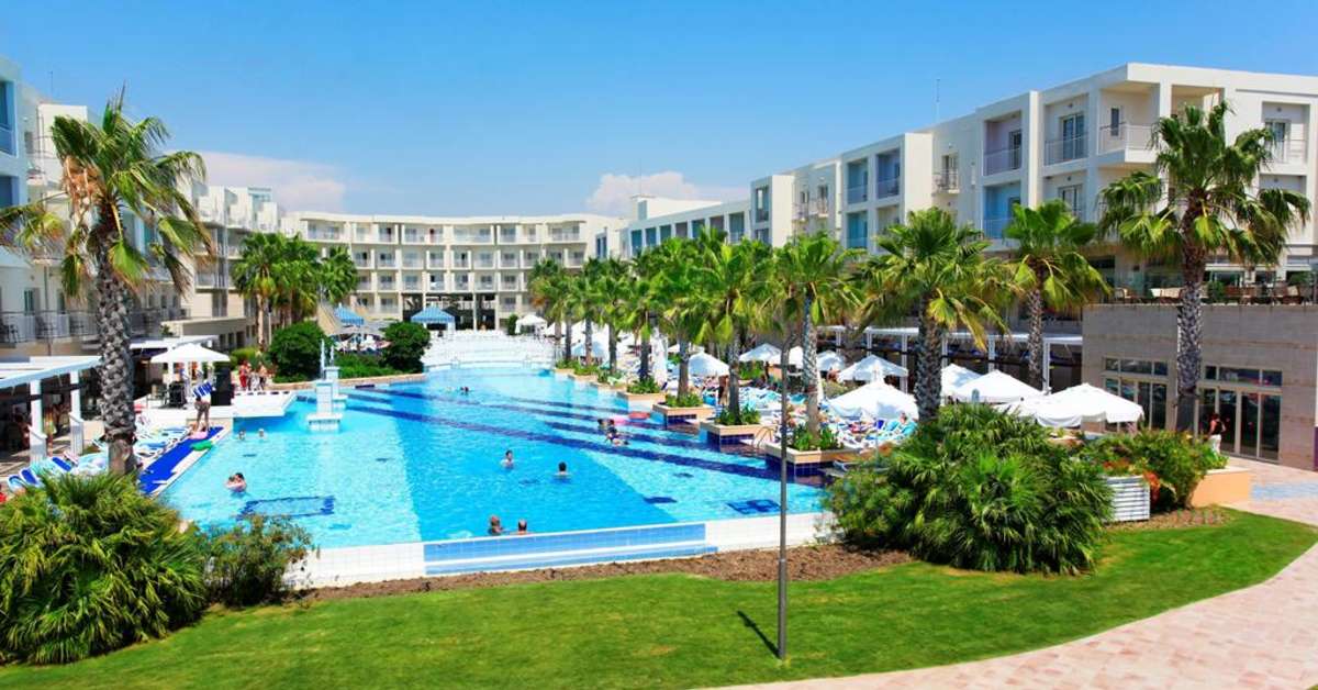 Een foto van een overzicht van La Blanche Resort & Spa