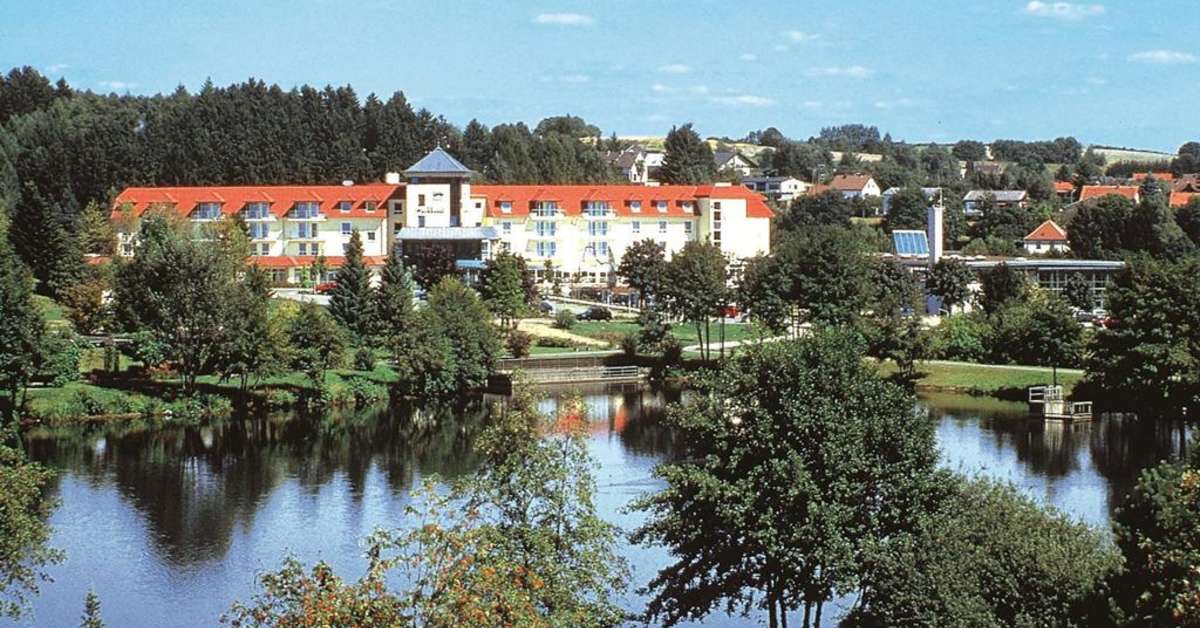 Een foto van de buitenkant van Flair Parkhotel Weiskirchen