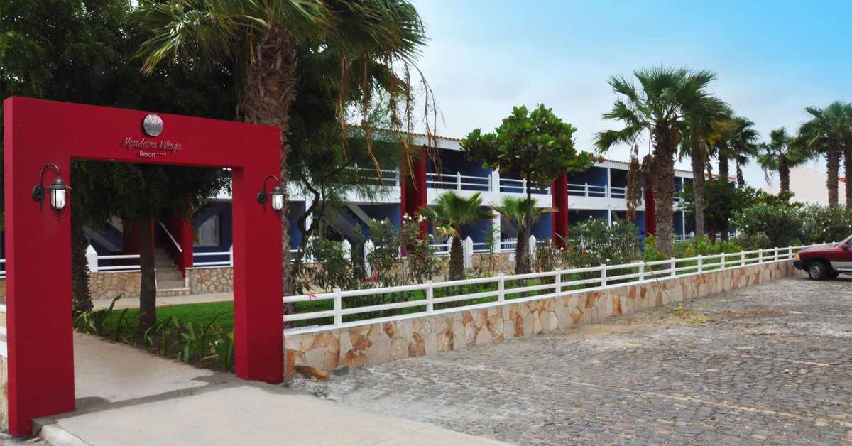 Een foto van de buitenkant van Murdeira Village Resort