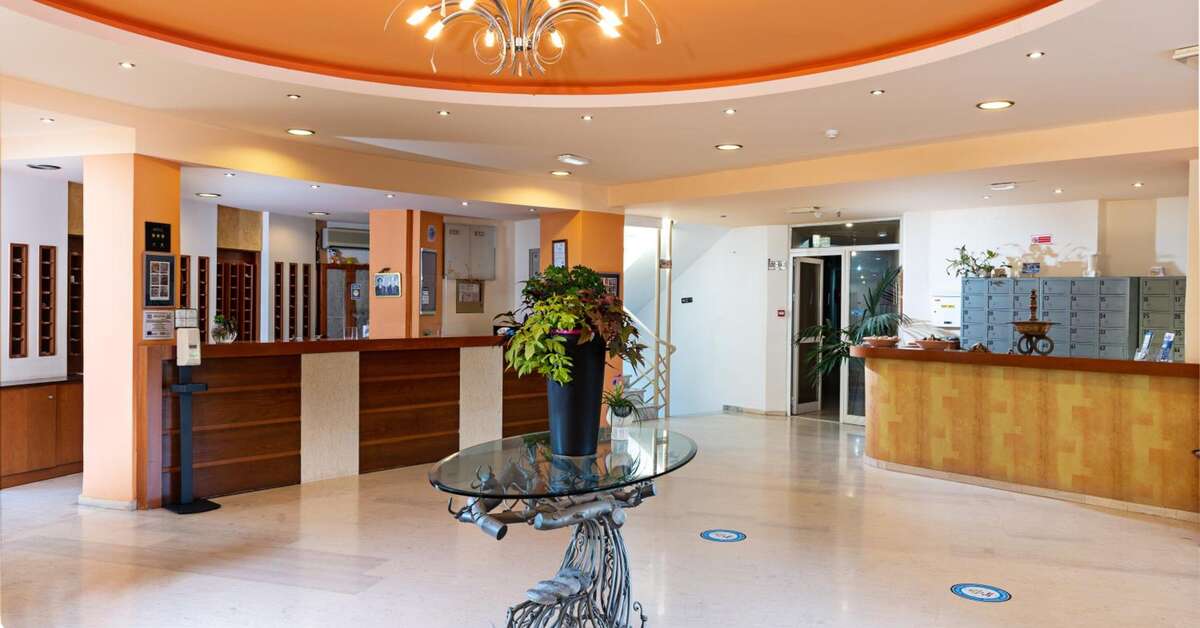 Een foto van het interieur van Kathrin Beach Hotel