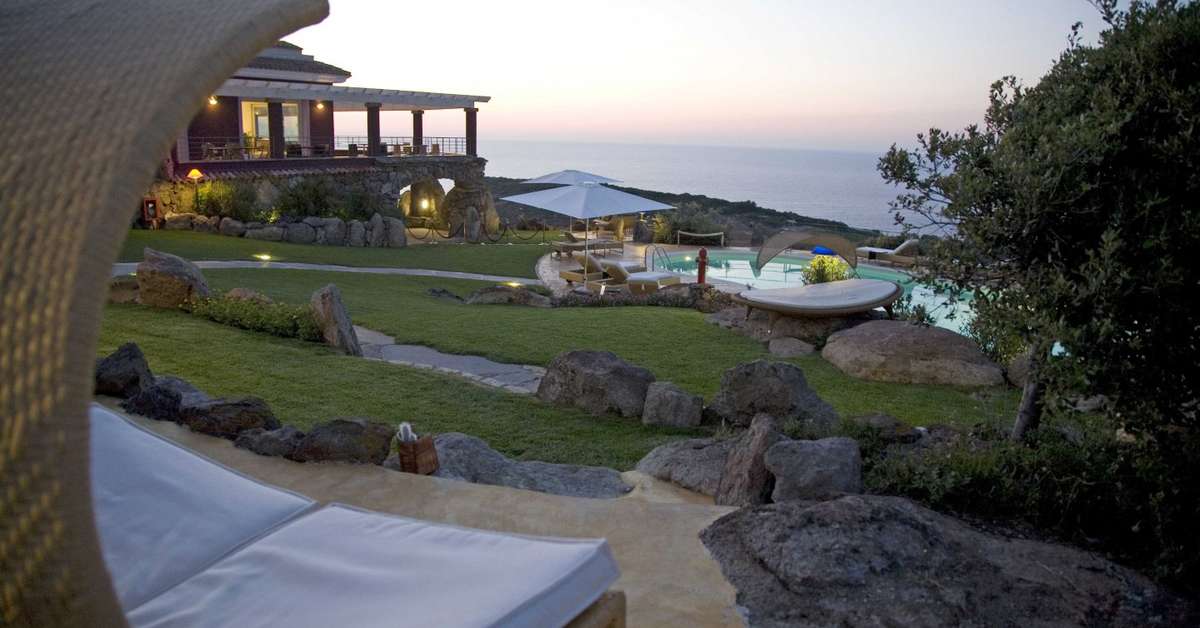 Een foto van het terras bij Bajaloglia Resort