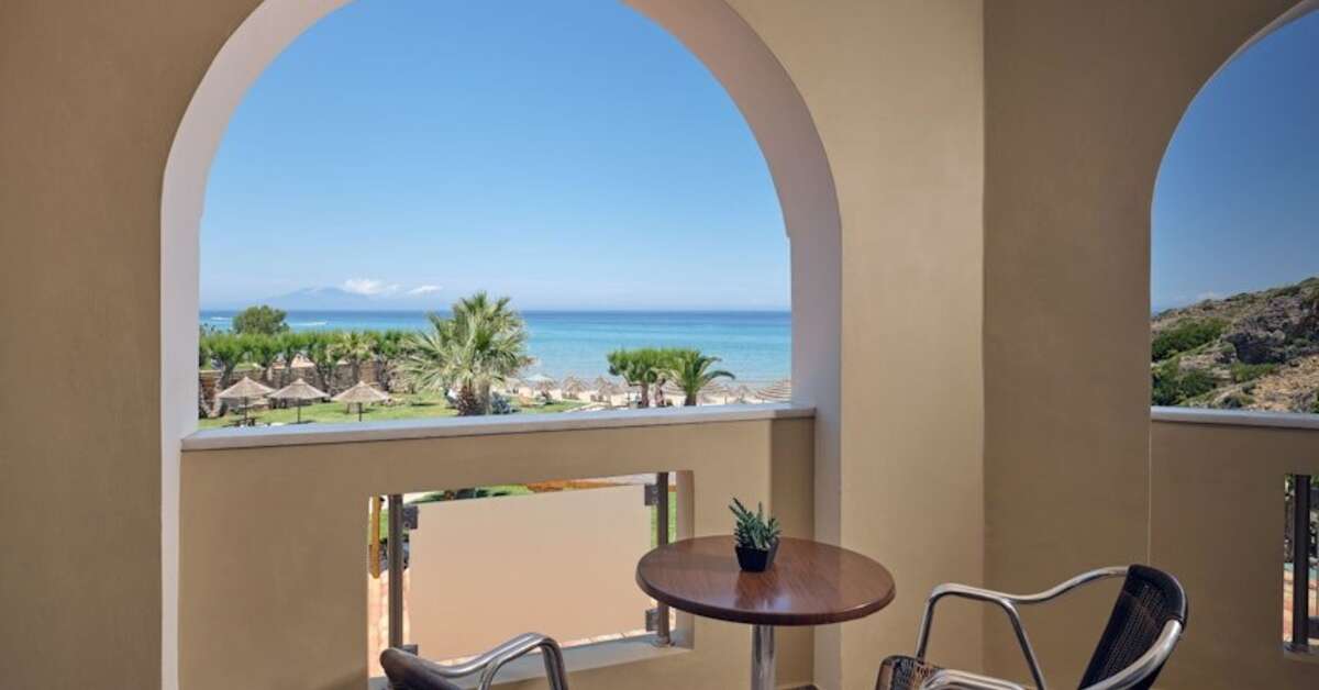Een foto van Plaka Beach Resort