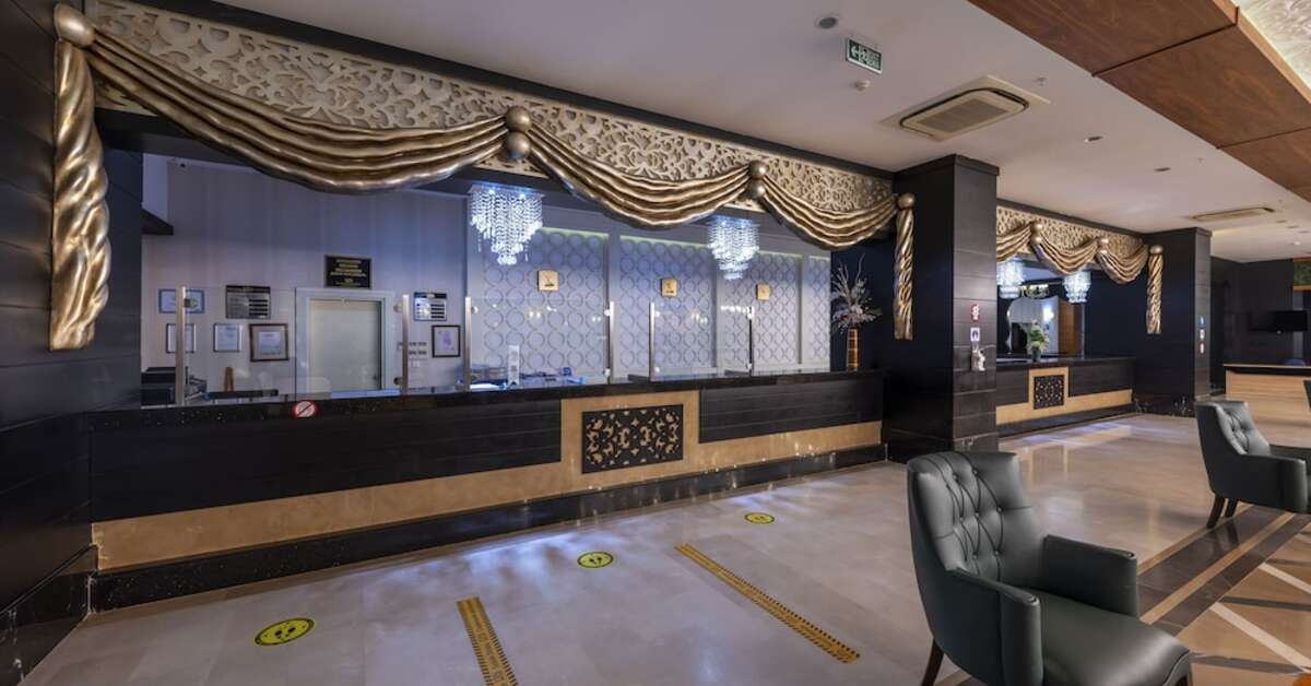 Een foto van het interieur van Lake & River Side Hotel & Spa