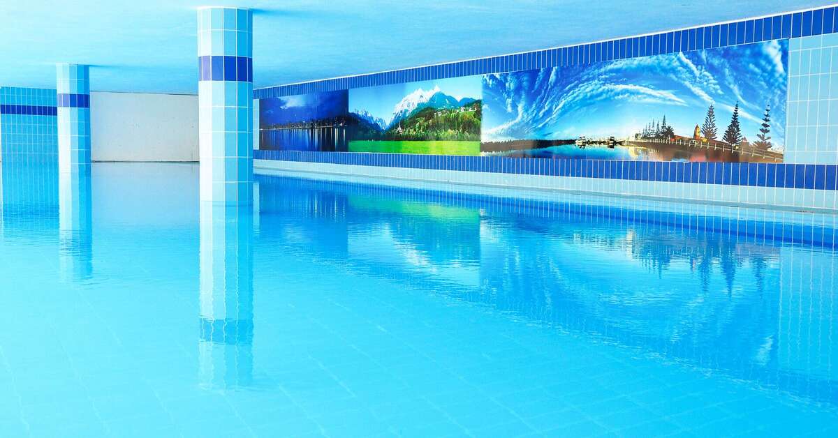 Een foto van het zwembad bij Cinar Family Suite Hotel