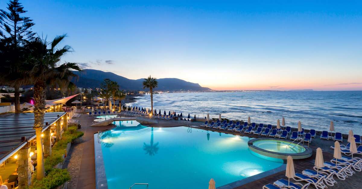 Ein Foto vom Pool im Dessole Malia Beach