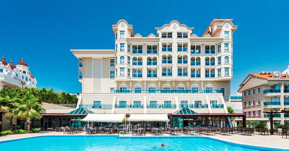Ein Foto vom Pool im Hotel Sultan of Side