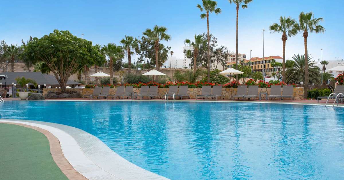 Een foto van het zwembad bij Ole Tropical Tenerife