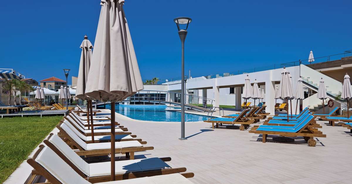 Een foto van het zwembad bij Iolida Beach Hotel