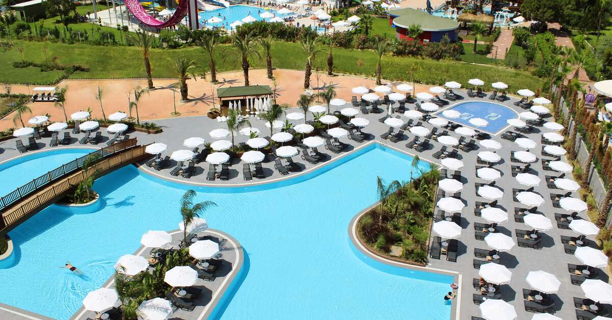 Een foto van het zwembad bij Alarcha Hotels & Resort