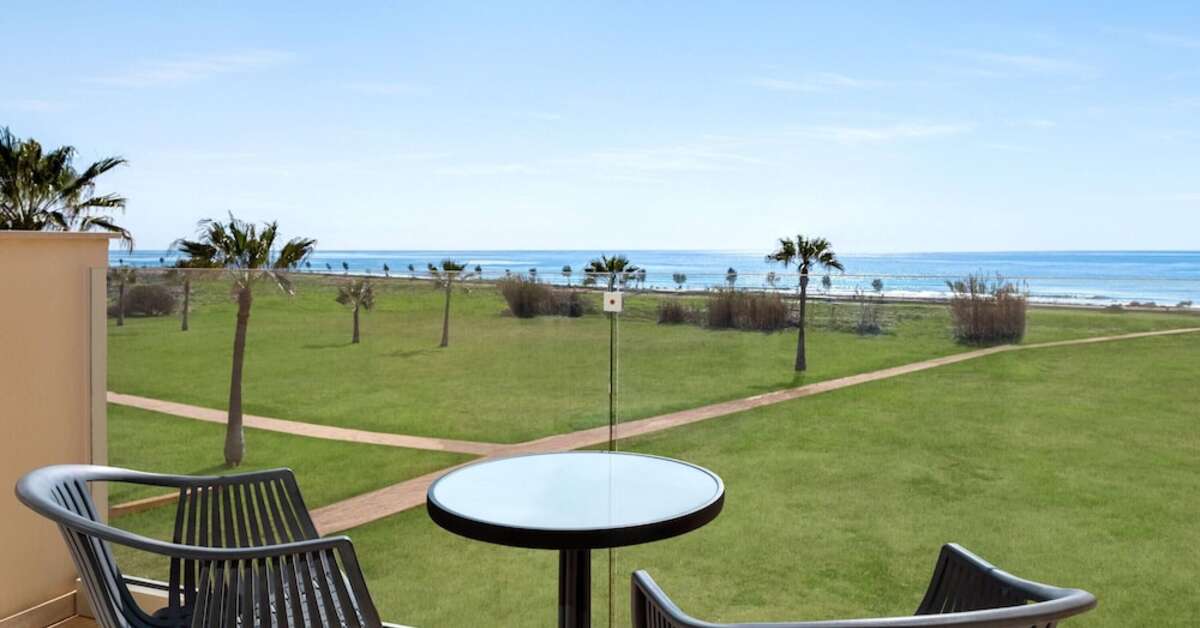 Een foto van Ramada Hotel & Suites by Wyndham Ayia Napa