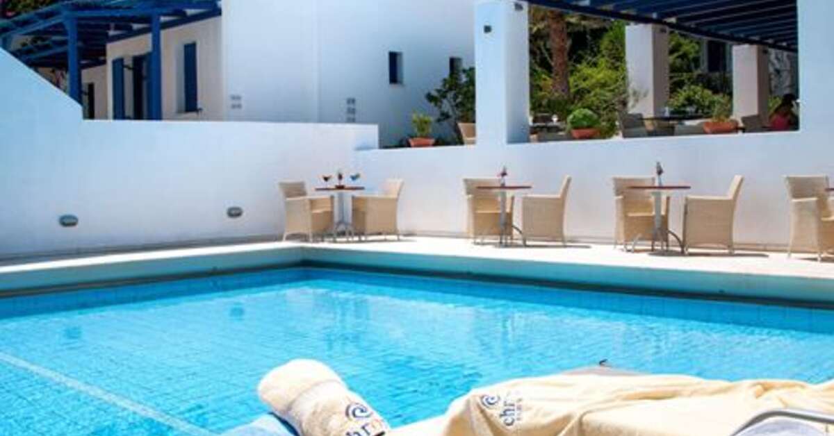 Een foto van het zwembad bij Mr & Mrs White Paros