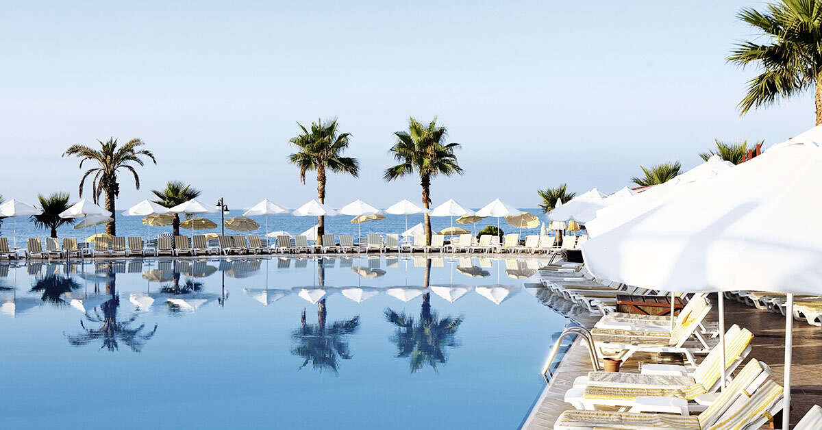 Een foto van het zwembad bij Oz Hotels Incekum Beach Resort