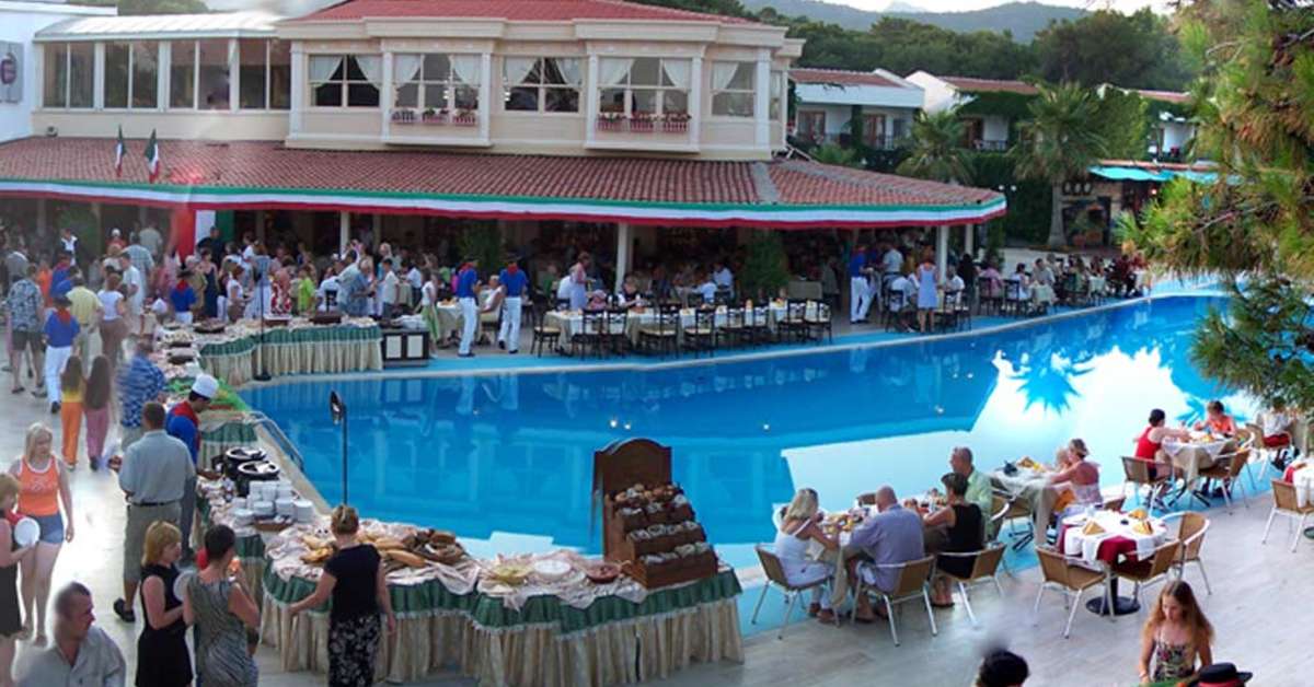 Een foto van het zwembad bij Club Boran Mare Beach