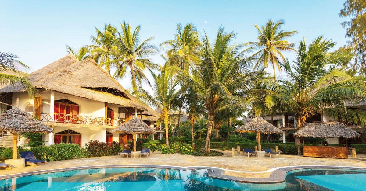 Een foto van het zwembad bij Waridi Beach Resort & Spa