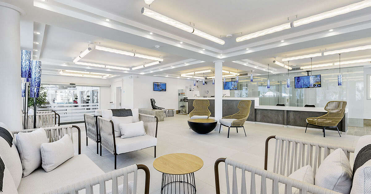 Een foto van het interieur van Hotel Vibra Cala Tarida