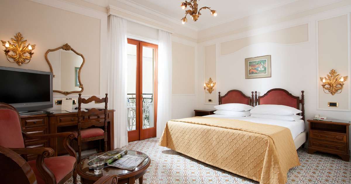 Ein Foto Grand Hotel De La Ville