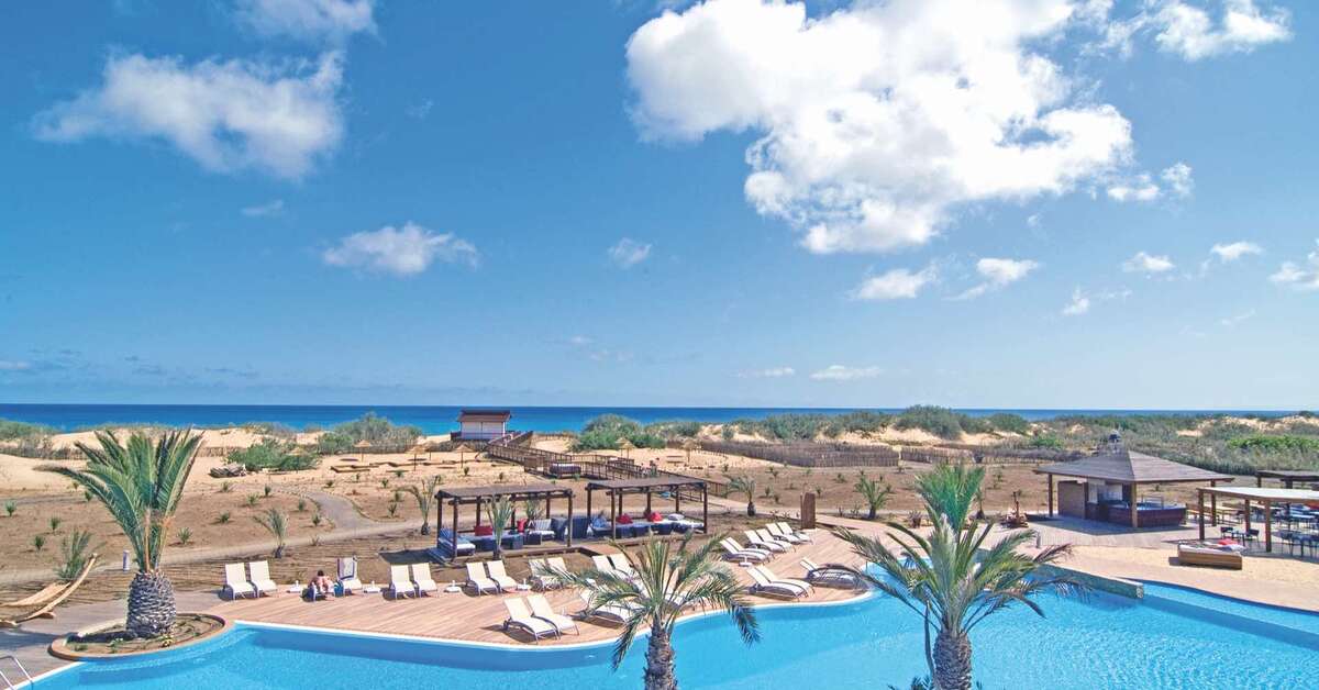 Een foto van het zwembad bij Pestana Porto Santo Beach Resort & Spa